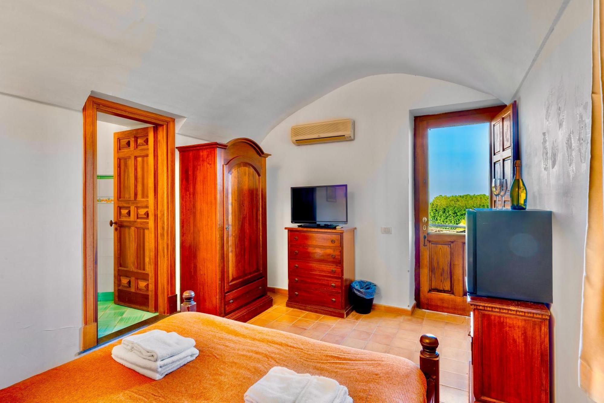 ויקו אקוונסה B&B Villa Della Porta, Amalfi Coast - Historical Heritage מראה חיצוני תמונה