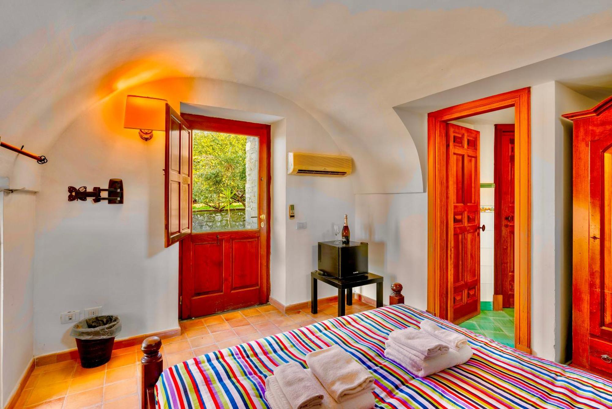 ויקו אקוונסה B&B Villa Della Porta, Amalfi Coast - Historical Heritage מראה חיצוני תמונה